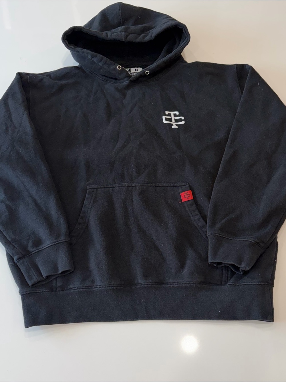 Men's dirty hands clean money Hooded Sweatshirt with Chest Logo